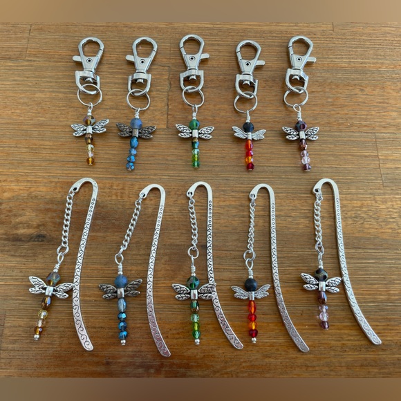 Handmade Purple & Pink Dragonfly Bookmark with Silver Tone Hook - ideal Gift - Picture 6 of 6